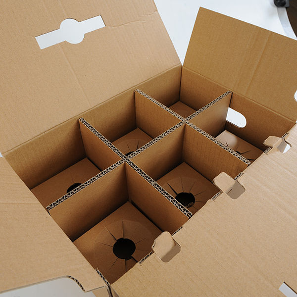 Boîte adaptée aux besoins du client de carton de carton ondulé de papier d'emballage de logo
